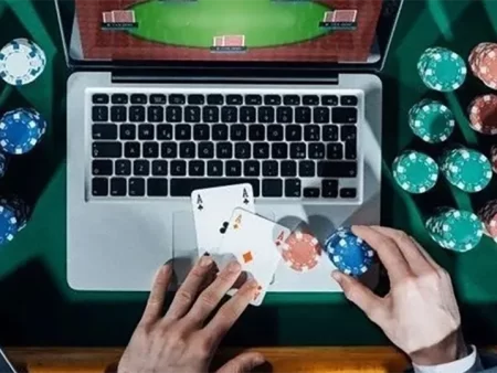 Chơi Đánh Bài Online Rút Tiền và Nhận Tiền Thưởng Lớn tại Casino Trực Tuyến Vietnam